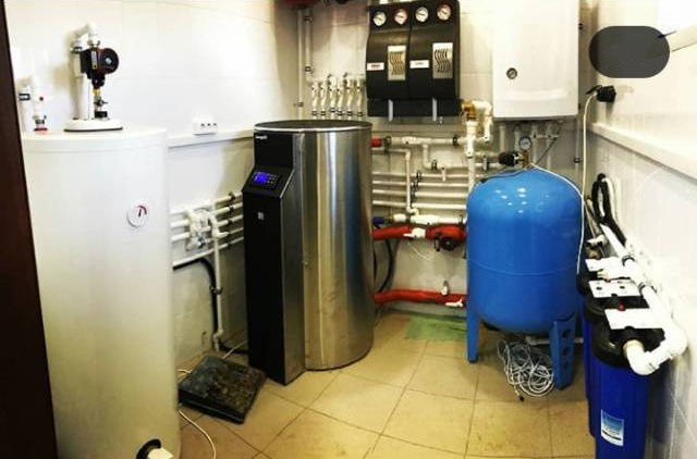 Read more about the article Тепловий насос чеського виробництва, установка під ключ