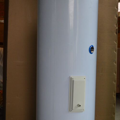 Нержавіючий бак нагріву ГВП Raymer HWS 200 на 200 літрів (вбудований тен 2 кВт.), вбудований анод